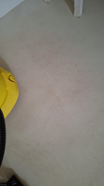 Bad Microcement Boden neu streichen/ versiegeln