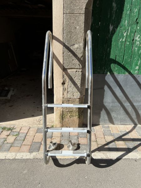 Escalera de baño, escalera de piscina sin usar, acero inoxidable