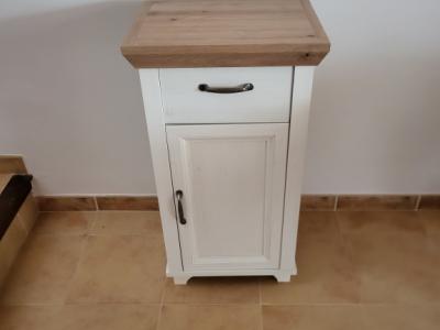 Badschrank neu nur zusammengebaut  Standort Cales de Mallorca