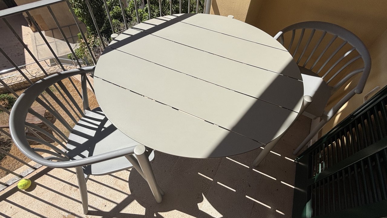 Balcony Furniture - Round Table and 2 Chairs - SKLUM Table ELTON + 2 IVOR Chairs Green/Khaki