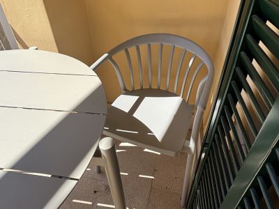 Balcony Furniture - Round Table and 2 Chairs - SKLUM Table ELTON + 2 IVOR Chairs Green/Khaki