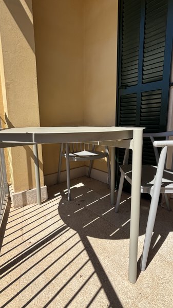 Balcony Furniture - Round Table and 2 Chairs - SKLUM Table ELTON + 2 IVOR Chairs Green/Khaki