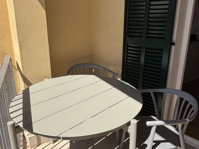 Balcony Furniture - Round Table and 2 Chairs - SKLUM Table ELTON + 2 IVOR Chairs Green/Khaki
