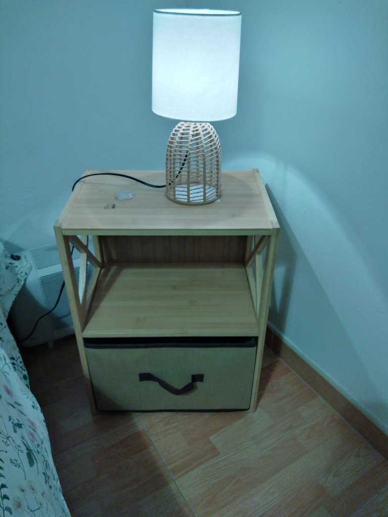 Bambus Nachtschrank, incl. Nachleuchte  neuwertig
