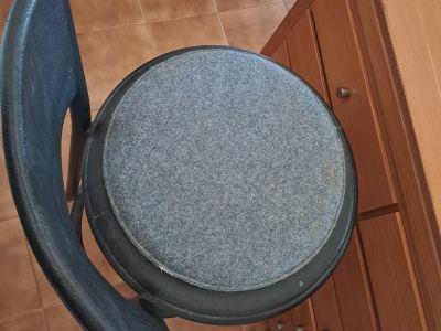 Barhocker 4 Stück zu verschenken