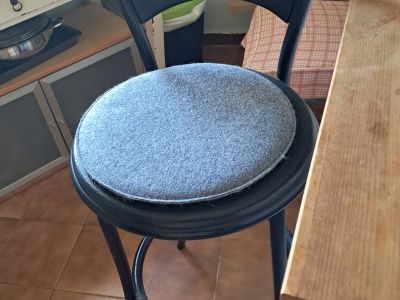 Barhocker 4 Stück zu verschenken