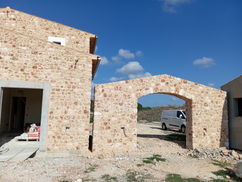 Bau und allgemeine Renovierungen.