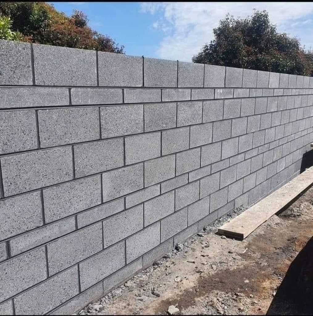 Construction Wood and aluminum carpentry ceilings