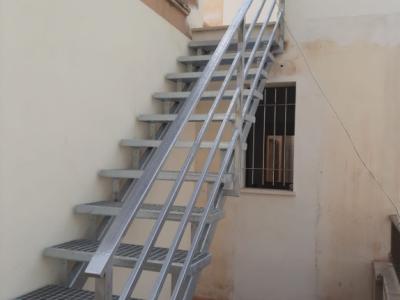 Construction Wood and aluminum carpentry ceilings