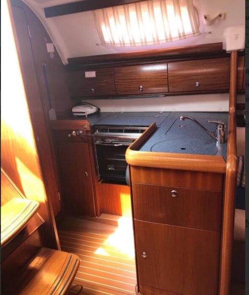 Bavaria Cruiser 32 Segelboot mit Möglichkeit der Liegeplatz Übernahme