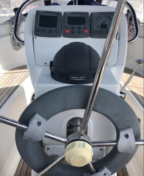 Bavaria Cruiser 32 Segelboot mit Möglichkeit der Liegeplatz Übernahme