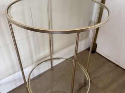 Beistelltisch, Aluminium, vergoldet mit Glasplatte
