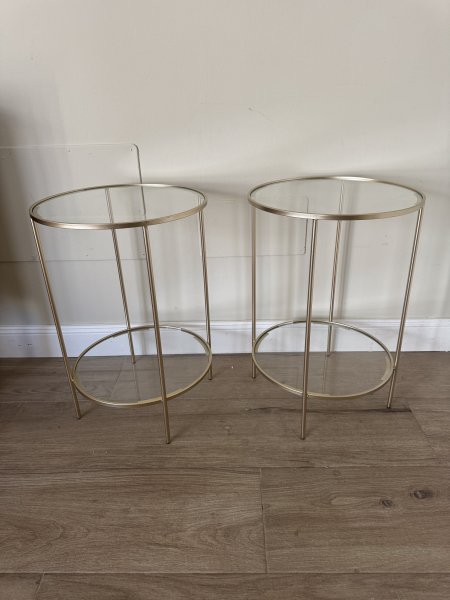Beistelltisch, Aluminium, vergoldet mit Glasplatte