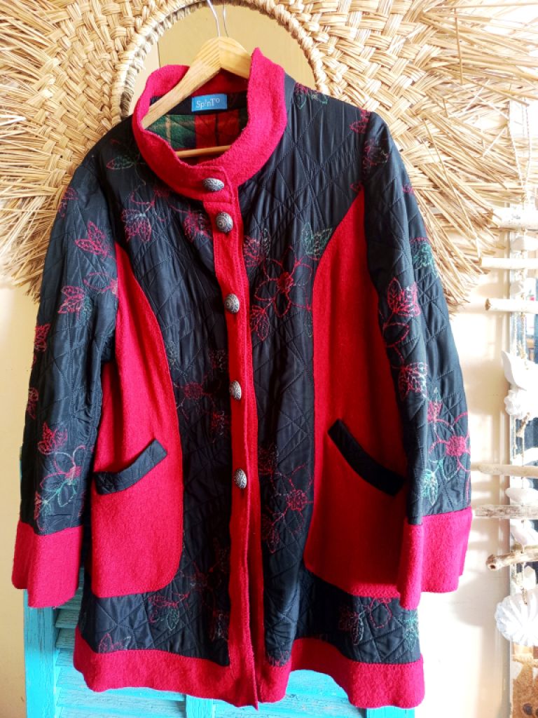 Besondere Jacke Größe M / L