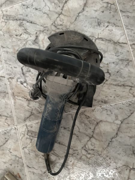 Concrete grinder, refurbishment grinder