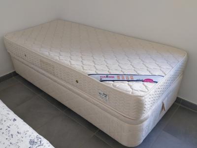 Cama 190 x 90 cm