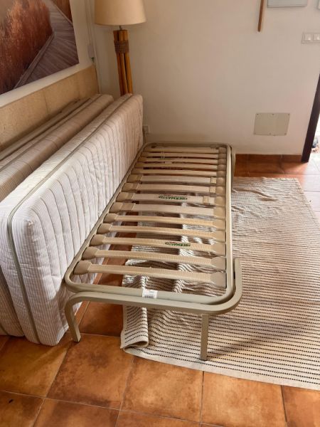 Bed 80x190cm with 2 mattresses