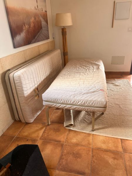 Bed 80x190cm with 2 mattresses