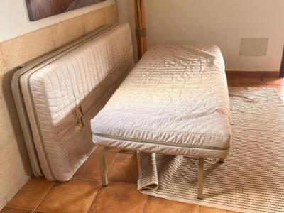Bed 80x190cm with 2 mattresses