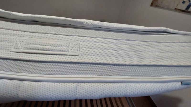 Stainless steel bed, custom-made