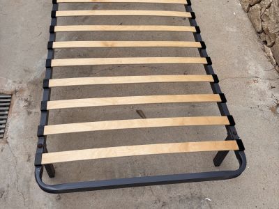 Single bed with slatted frame 90 x 190 cm