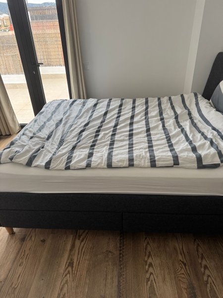 Bett IKEA IDANÄS 160x200 dunkelgrau