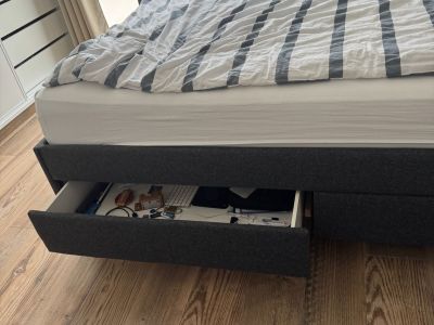 Bett IKEA IDANÄS 160x200 dunkelgrau
