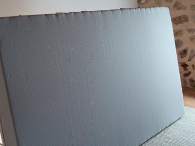 Bett mit Lattenrost (verstellbar) u Matratze (neu)