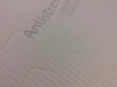 Bed with mattress 90 x 190