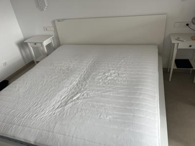 White IKEA bed 160x200 cm