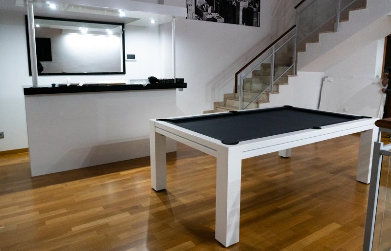 Billard: Verkauf und Reparatur von Billardtischen
