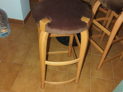Bistro bar table with 4 chairs