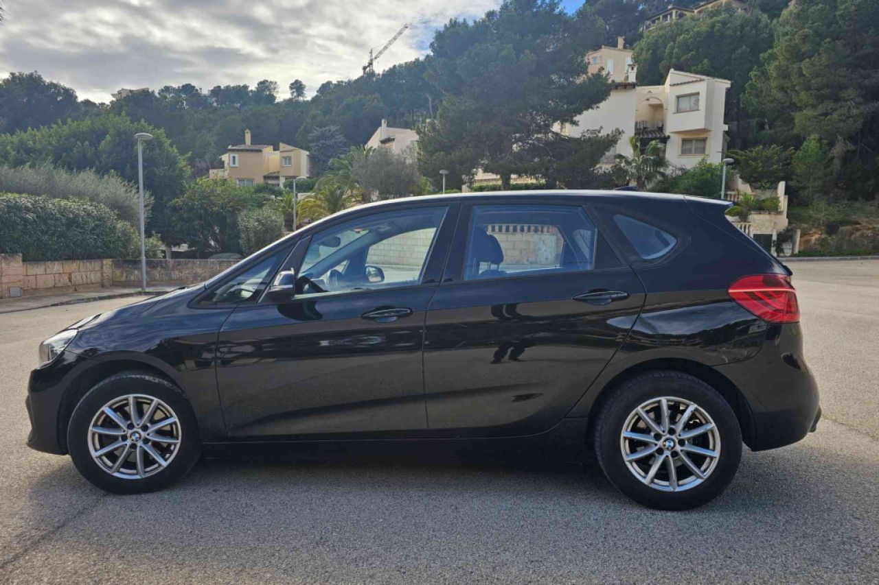 BMW 218d Active Tourer (2018) – Spanisches Kennzeichen – Top gepflegt