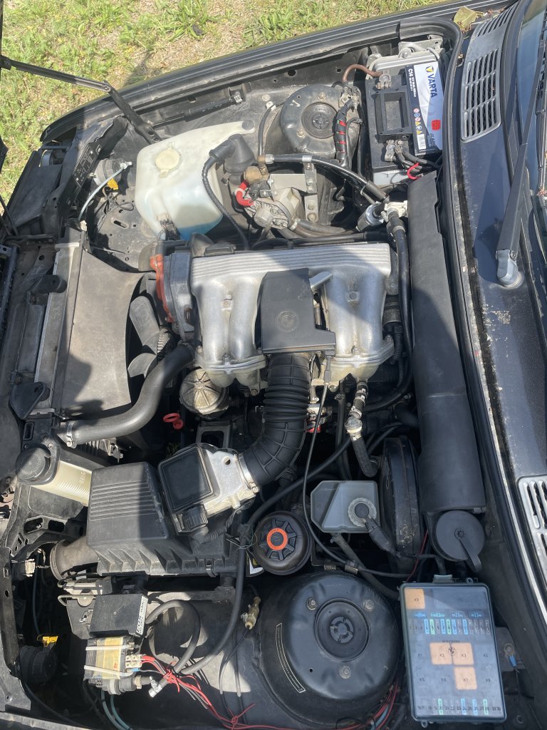 BMW 316i E30