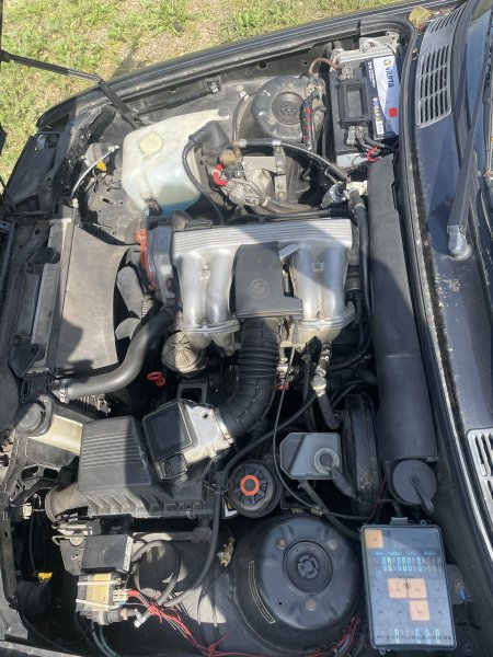 BMW 316i E30