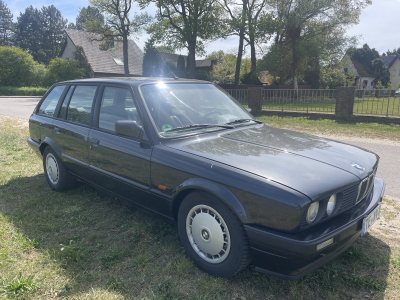 BMW 316i E30