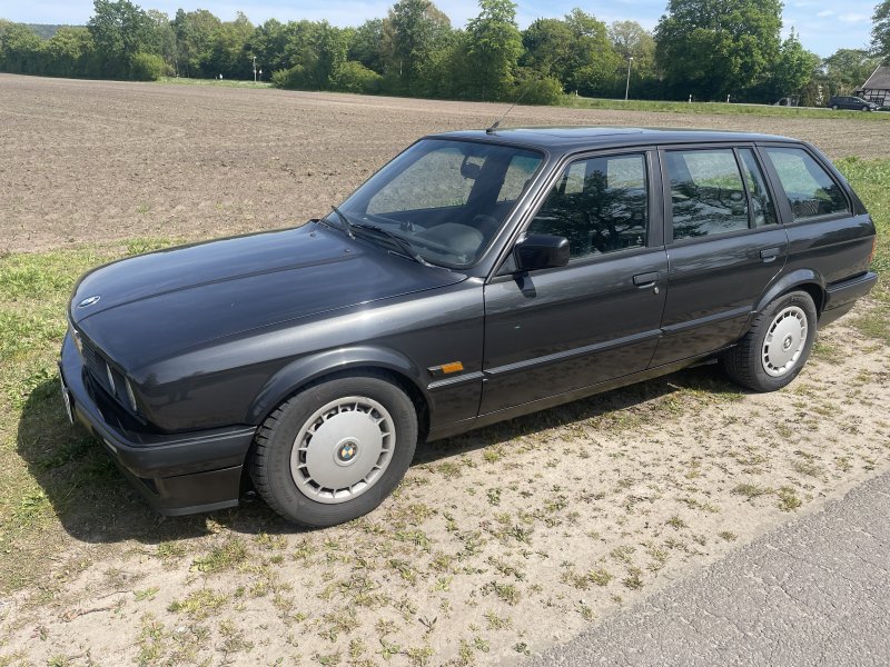 BMW 316i E30