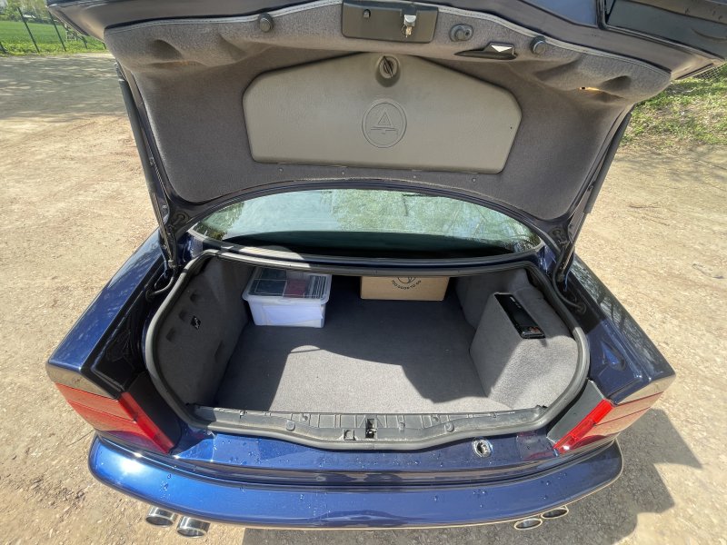 BMW 850i M package