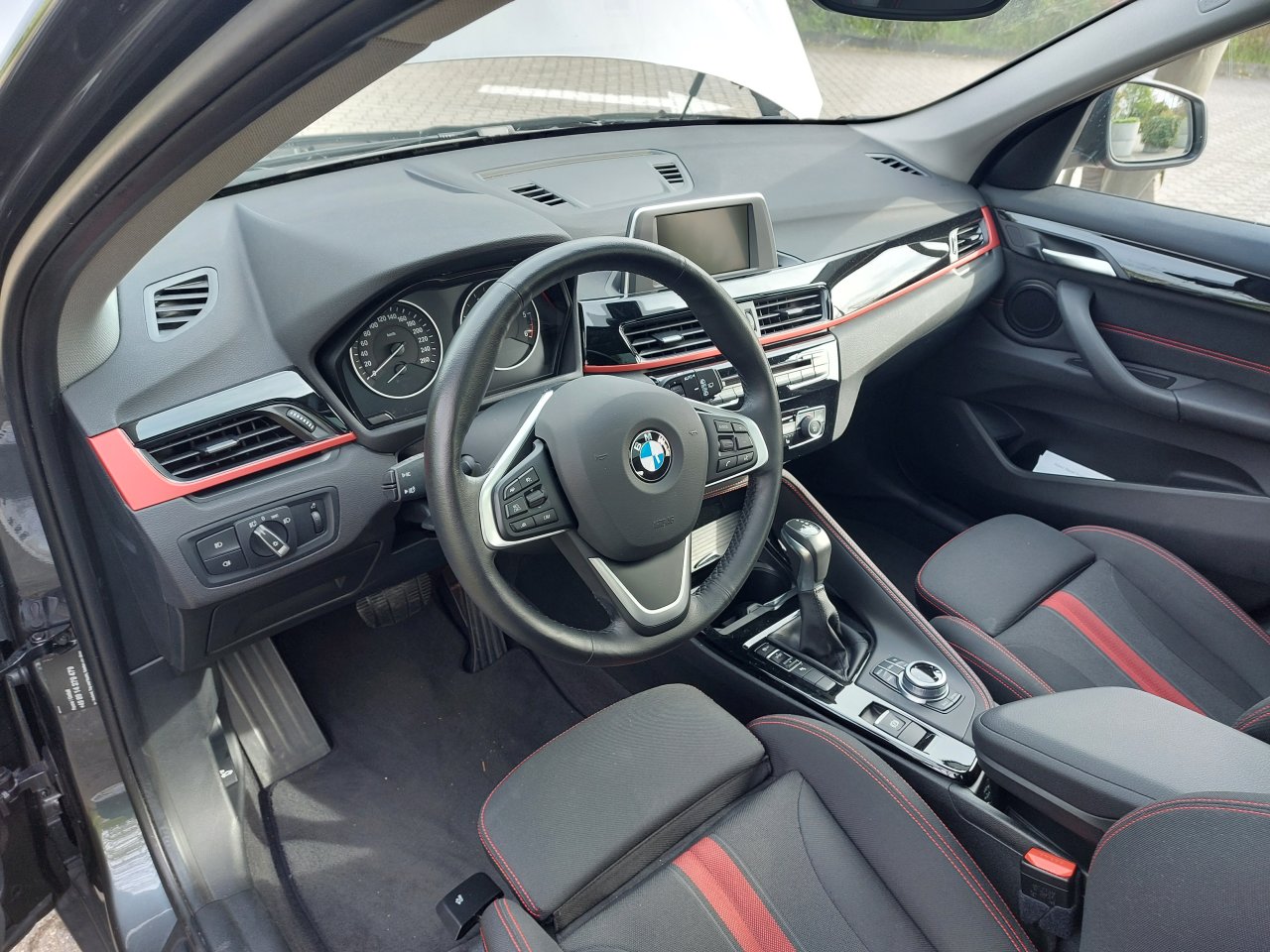 BMW X1-Automatik / 150 PS.....Nur 68.500 KM.....mit spanischer Zulassung