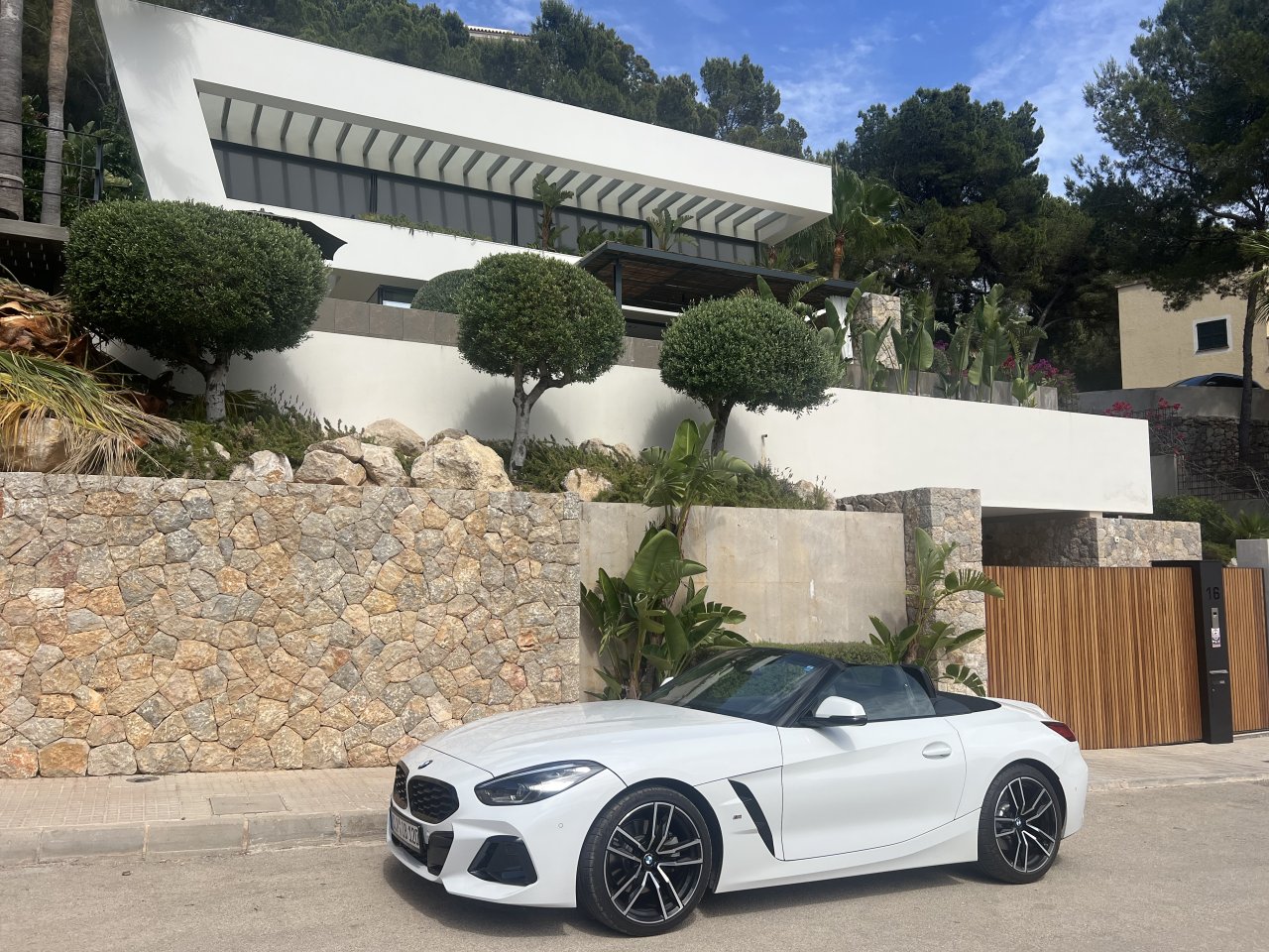 BMW Z4 Cabrio sDrive20i Traumauto wie neu
