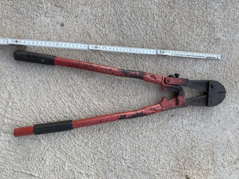 Bolzen/Wantenschneider