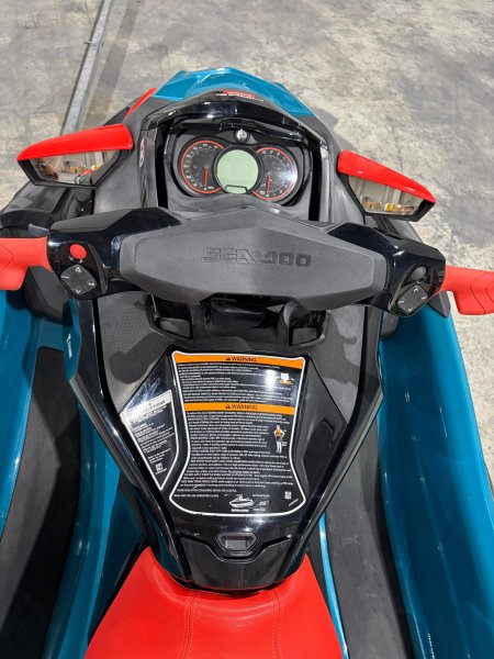 Bombardier Sea-Doo GTX 230 Wake Pro