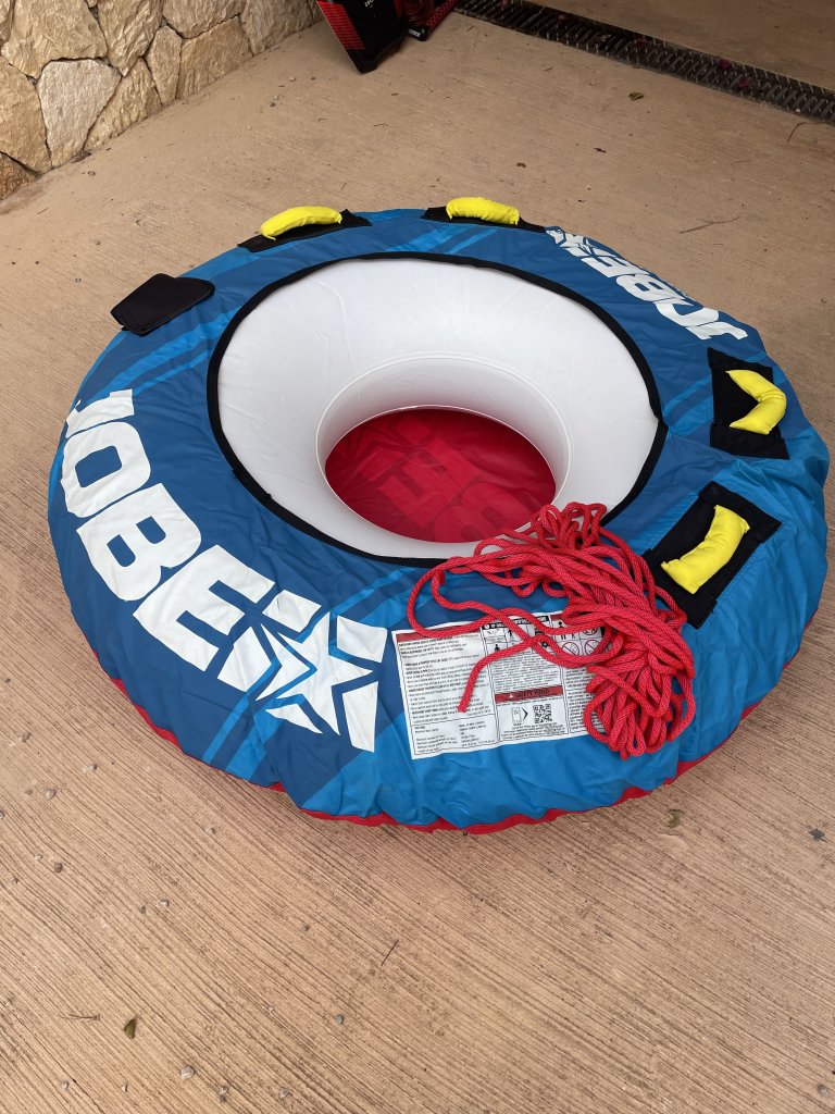 ¡Diversión en el barco! Rosco inflable de arrastre con cuerda de remolque para barco