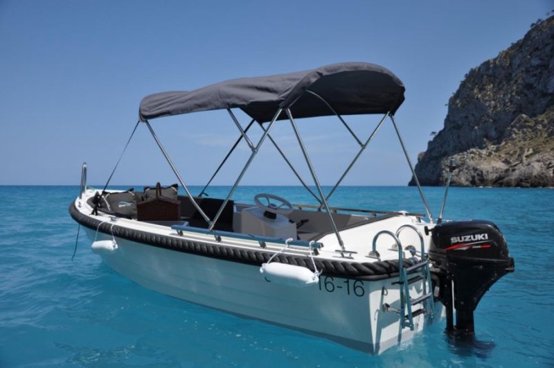 Bootsverleih Alcudia Silver Yacht 15PS 6PAX all inklusive