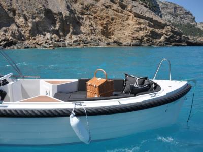 Bootsverleih Alcudia Silver Yacht 15PS 6PAX all inklusive