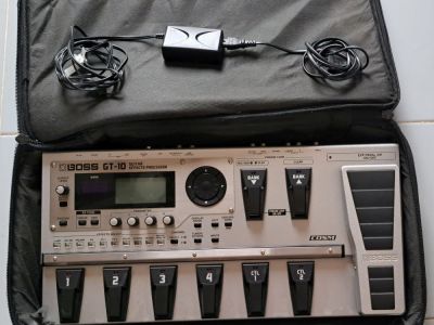 Boss GT10 - Multieffekt Pedal
