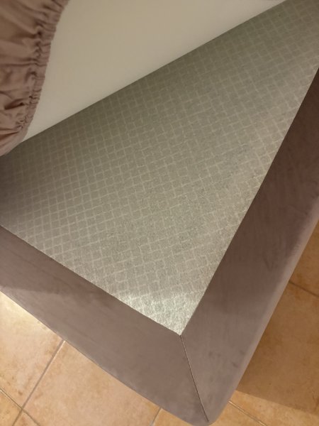 Boxspringbett mit Bettkästen und neuem Topper 1,60 m x 2,00 m