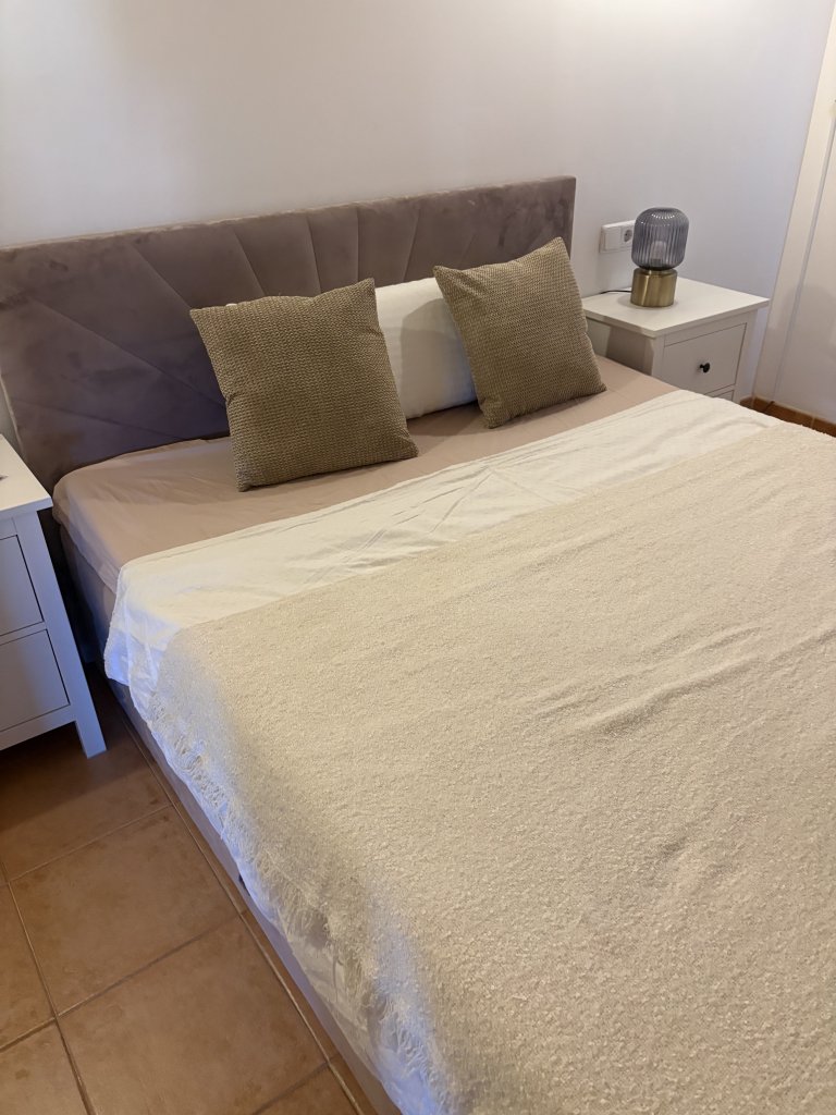 Boxspringbett mit Bettkästen und neuem Topper 1,60 m x 2,00 m
