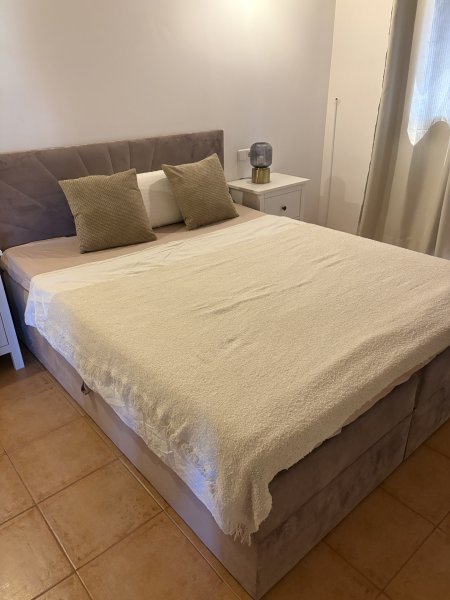 Boxspringbett mit Bettkästen und neuem Topper 1,60 m x 2,00 m