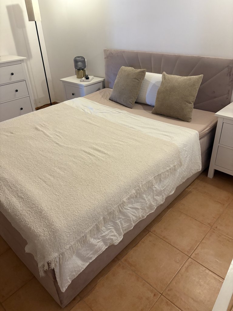 Boxspringbett mit Bettkästen und neuem Topper 1,60 m x 2,00 m
